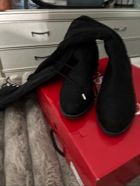 Guess Black Lace-Up Over-the-Knee Flat Boots
